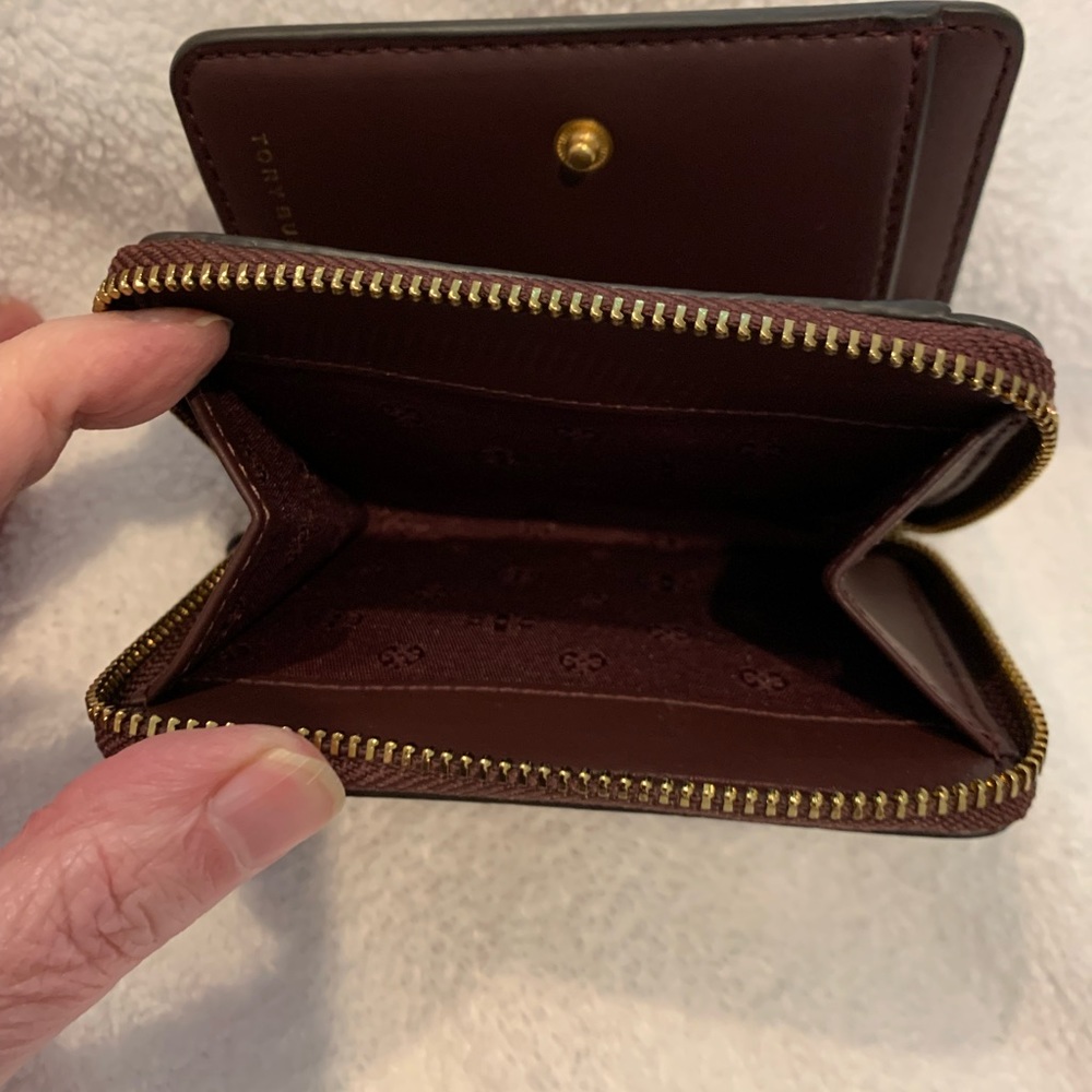 🛑SOLD🛑Tory Burch mini wallet - Picture 3 of 3